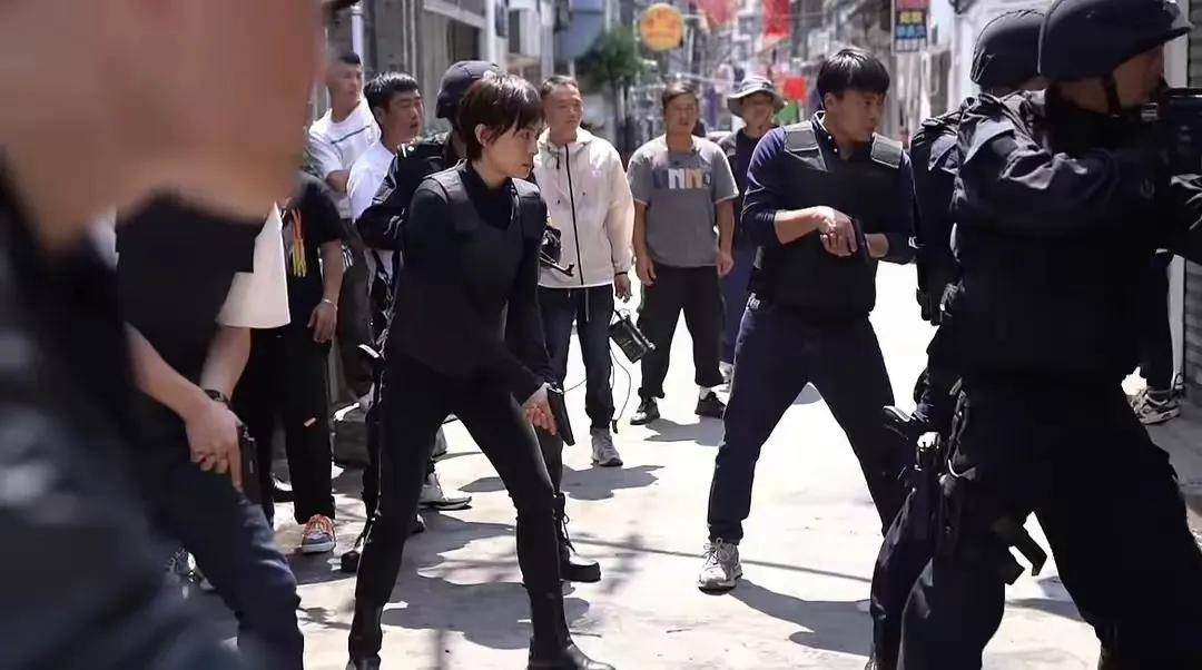 内娱：这才是40+女演员的正确打开方式OG真人平台三年磨一剑！孙俪素颜暴击(图4)